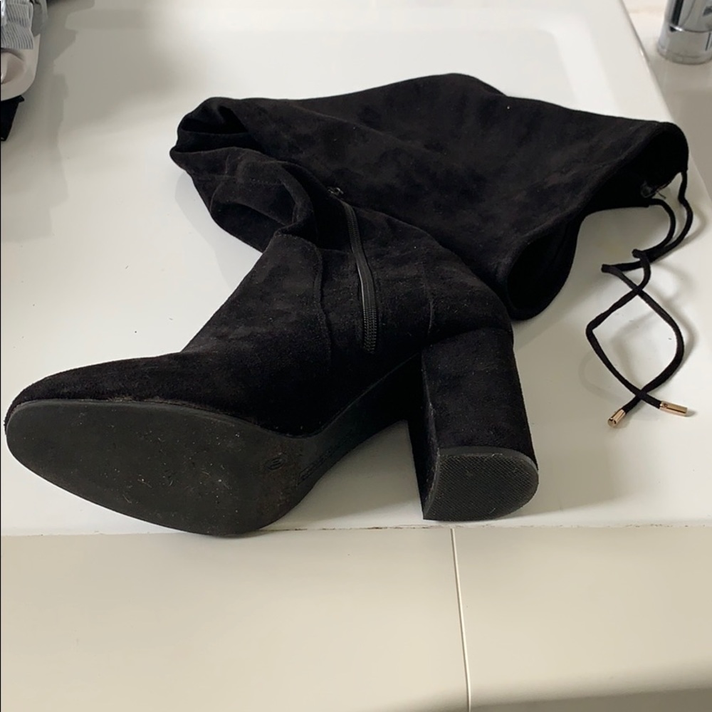 Legging boots